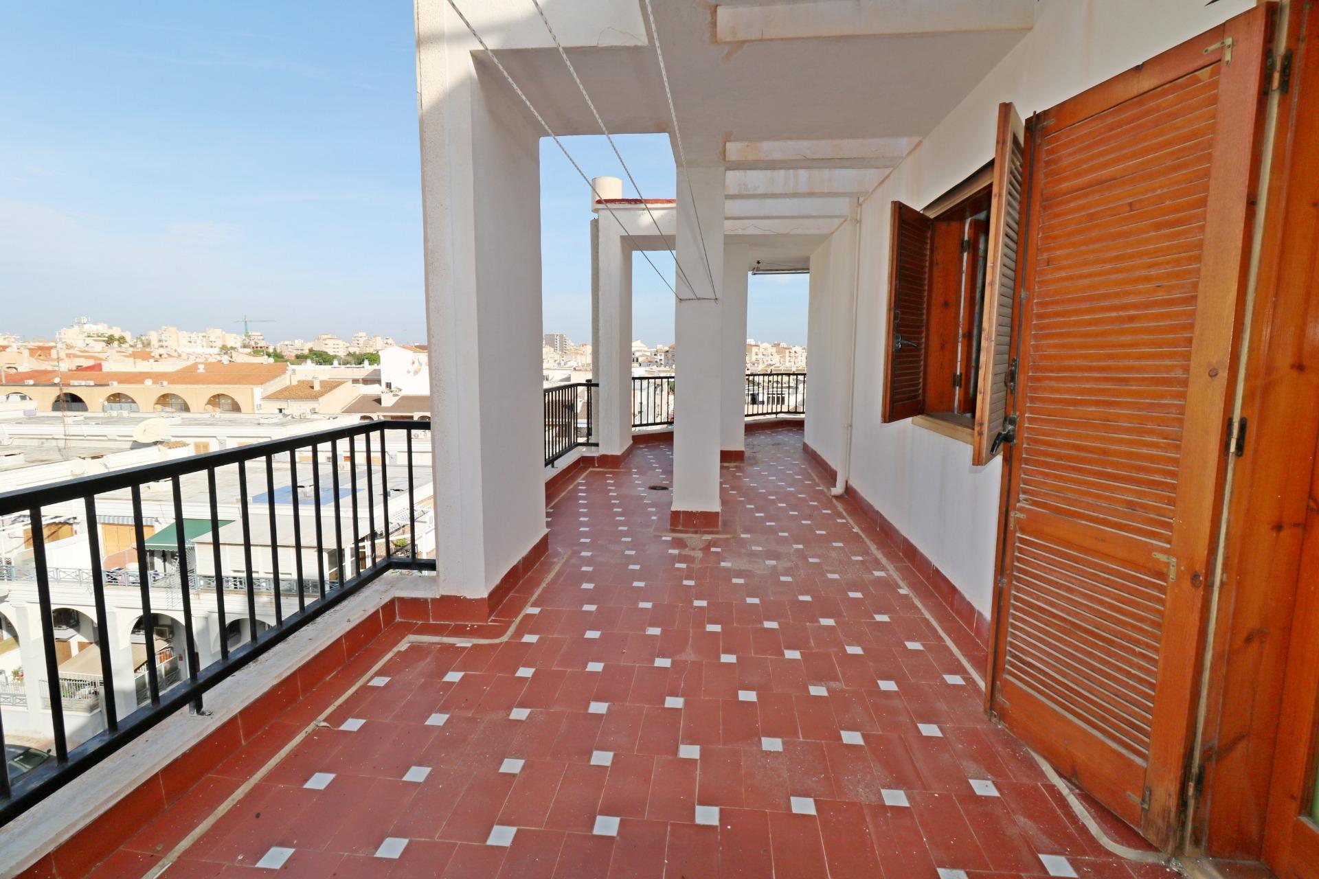 PENTHOUSE SE 3 LOŽNICEMI A ČTYŘMI TERASAMI – HABANERAS, TORREVIEJA