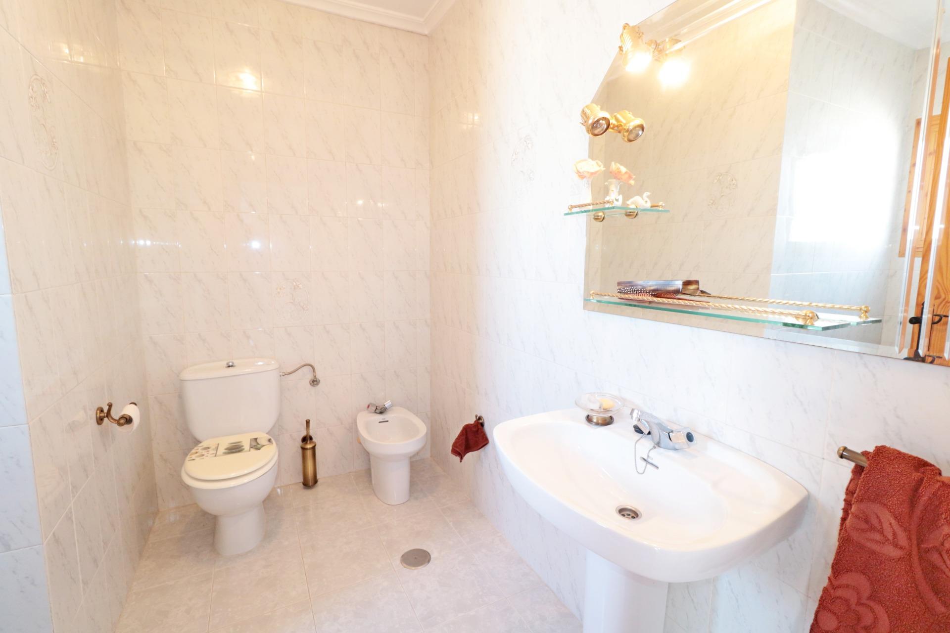 PENTHOUSE SE 3 LOŽNICEMI A ČTYŘMI TERASAMI – HABANERAS, TORREVIEJA